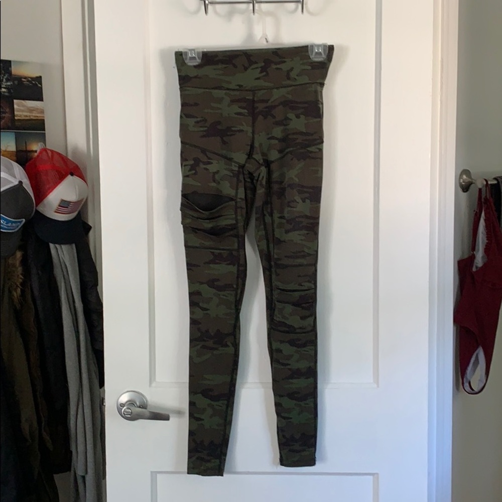 Jessica Simpson The Warm Up Legging
